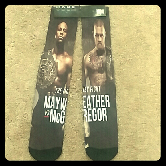 Mayweather Vs. McGregor Fight Socks - Picture 1 of 4